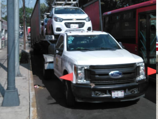 TRASLADO DE VEHICULOS EN MADRINA