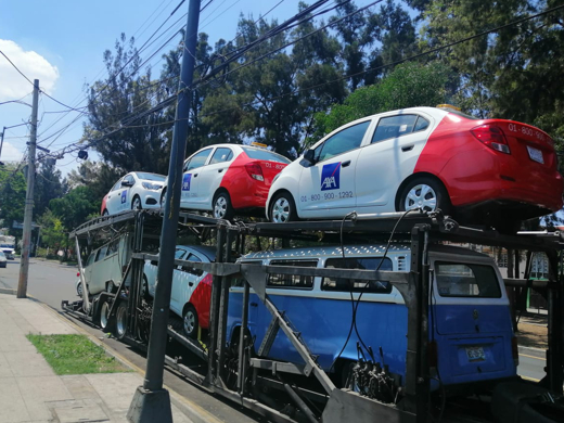 TRASLADO DE VEHICULOS EN MADRINA